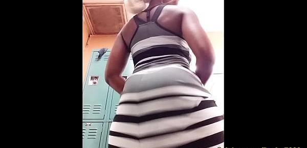  Ebony ass shaking in a Dress Desire5000